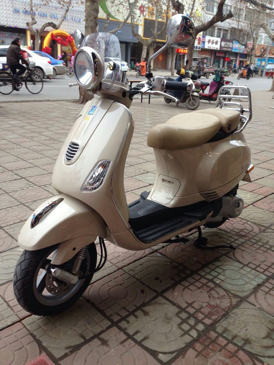  VESPA LXV150