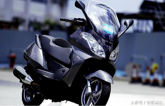 �ٿ˴�Aprilia�ػ���������ȼ����ע������ͨ������ɱ��ϵĦ�У�-5.jpg